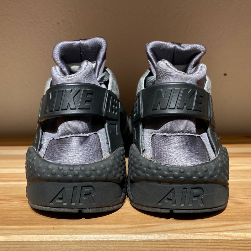 Nike huarache run tech pack online