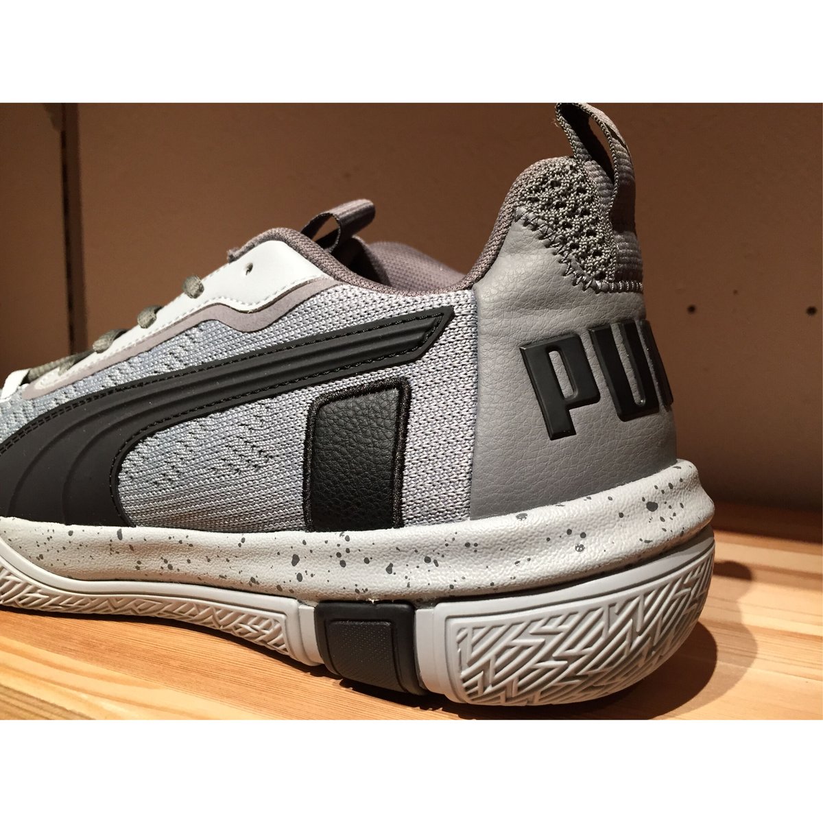 PUMA バスケットボール　LEGACY LOW（レガシー・ロー） 29㎝　中古 Puma Legacy Low Shoes | Goalinn