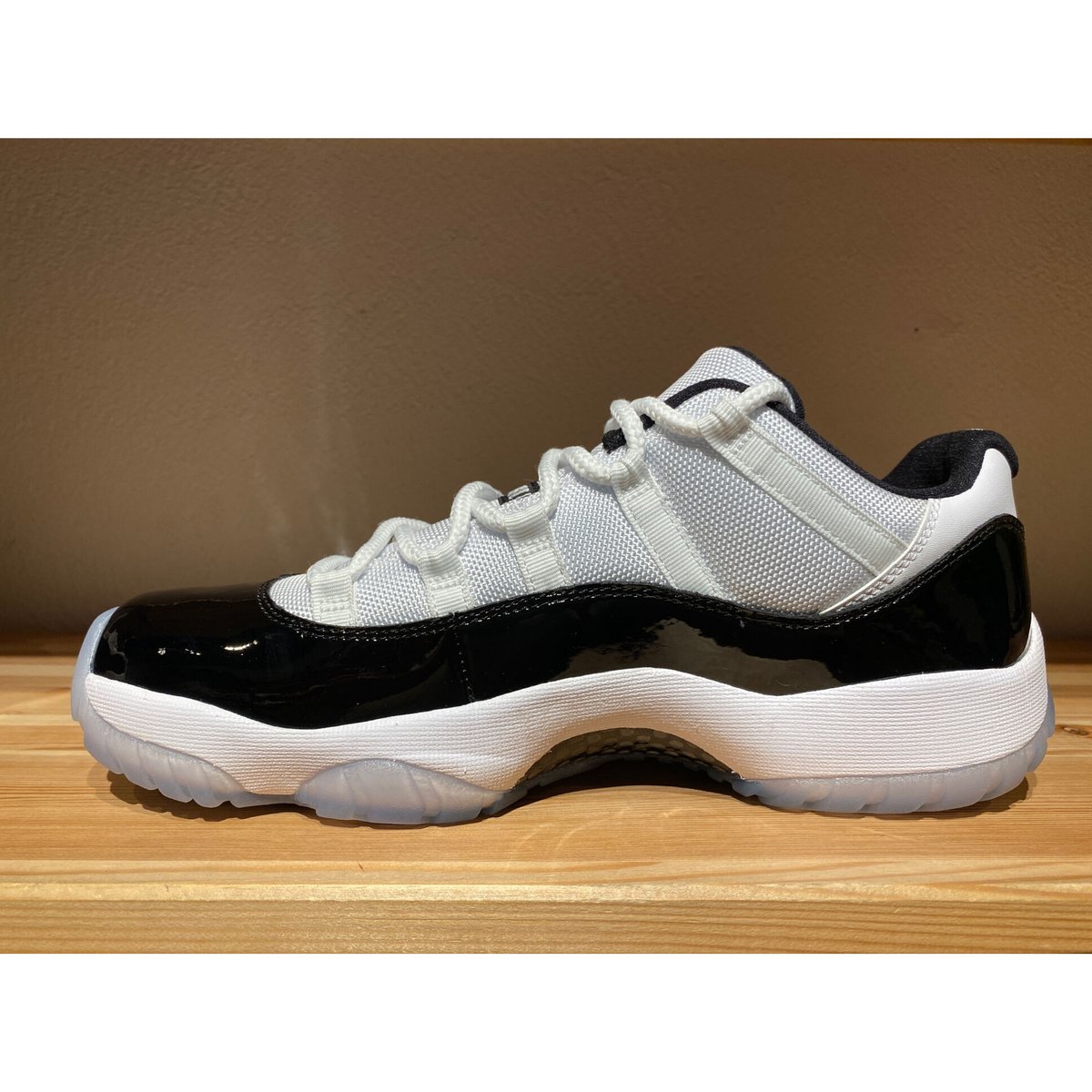 Concord 11 outlet low