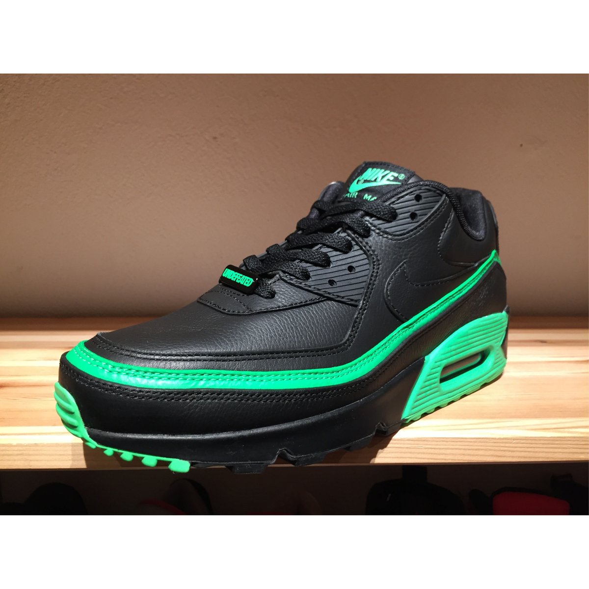 ☆UNDEFEATEDコラボ - NIKE AIR MAX 90 / UNDFTD | 9H9