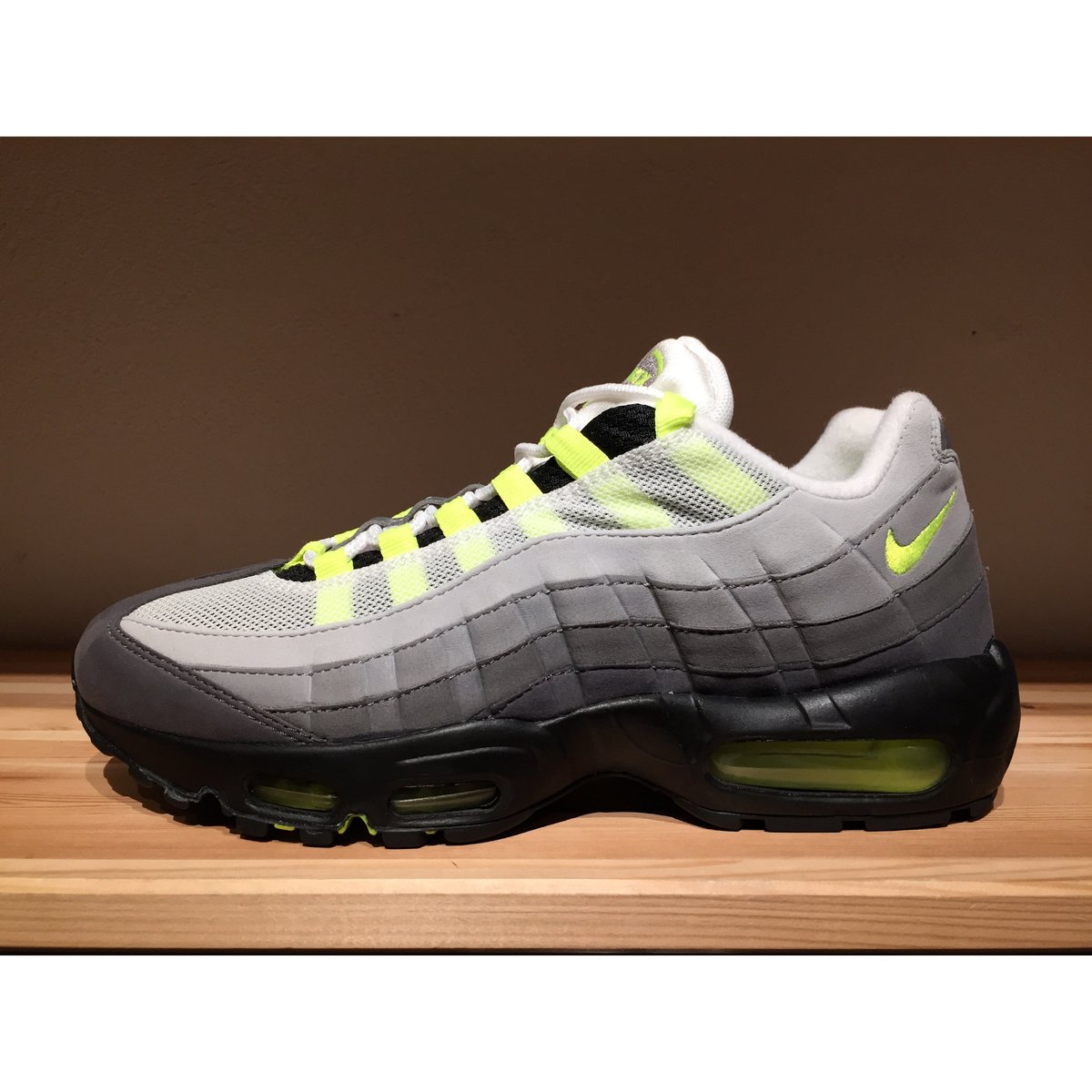 NIKE AIR MAX 95 OG (2015年発売) | 9H9H NAHANAHA NIKE AIR MAX 95 OG (2015年発売) | 9H9H NAHANAHA