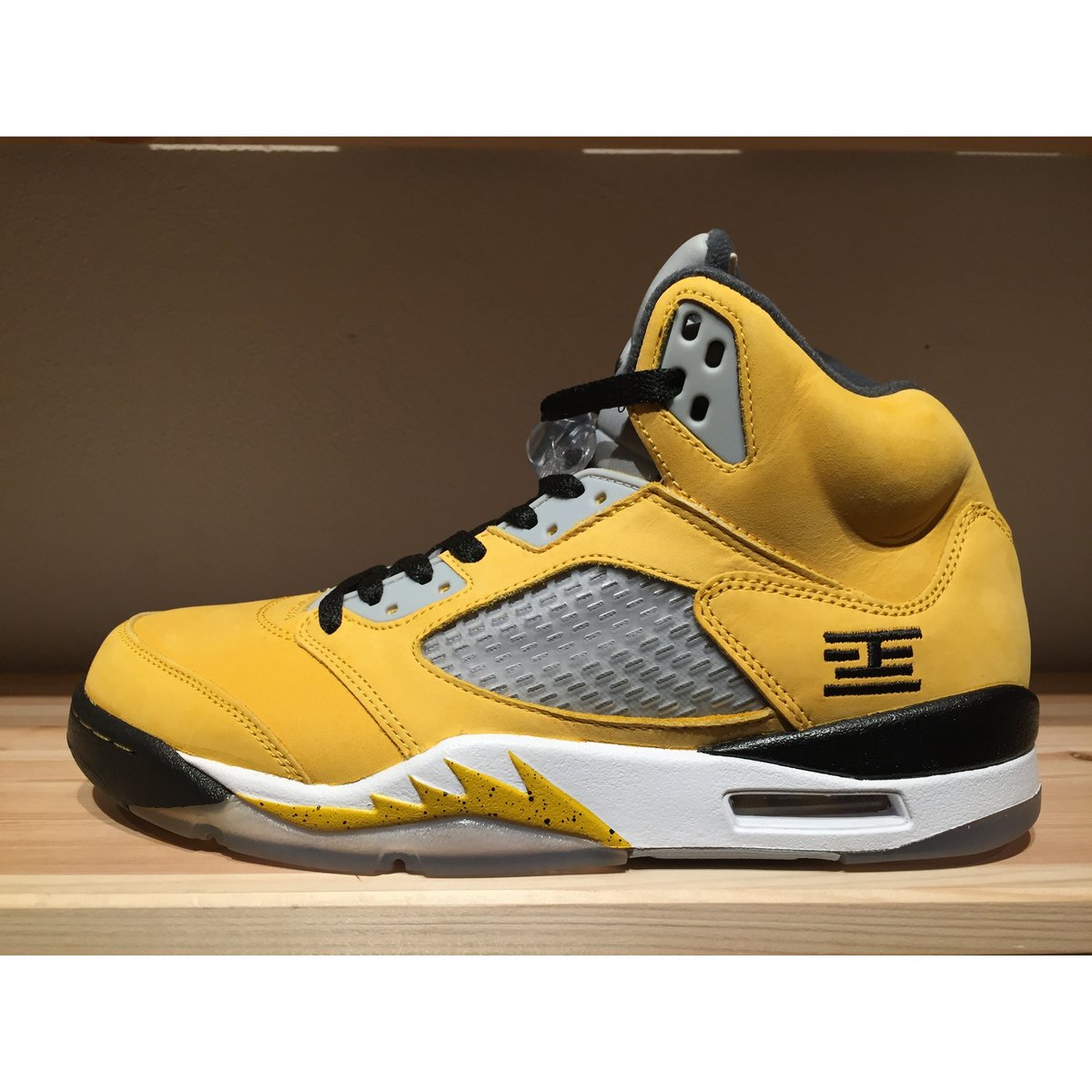 ☆海外未発売・TOKYO 23 - NIKE AIR JORDAN 5 RETRO T23