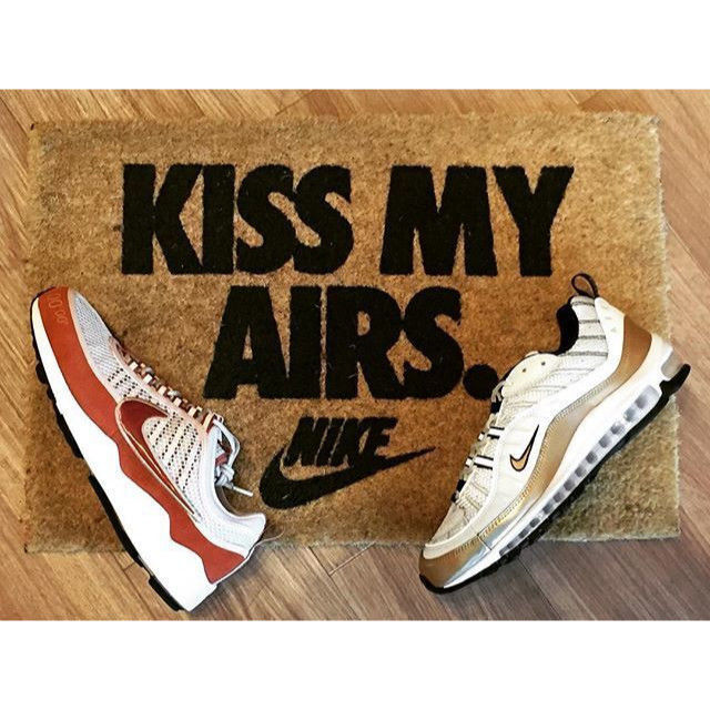 NIKE KISS MY AIRS DOORMAT マット 【脳盗市場】 ☆日本未発売 - NIKE KISS MY AIRS DOORMAT | 9H9H NAHANAHA