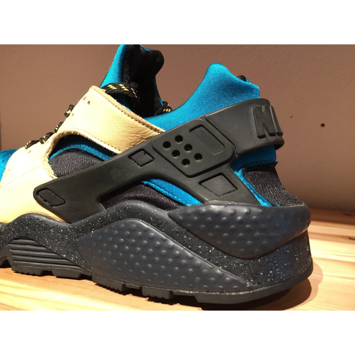 靴 size? NIKE AIR HUARACHE Terra ACG 9月17日海外発売【size? × Nike Air Huarache “Terra ACG”】90