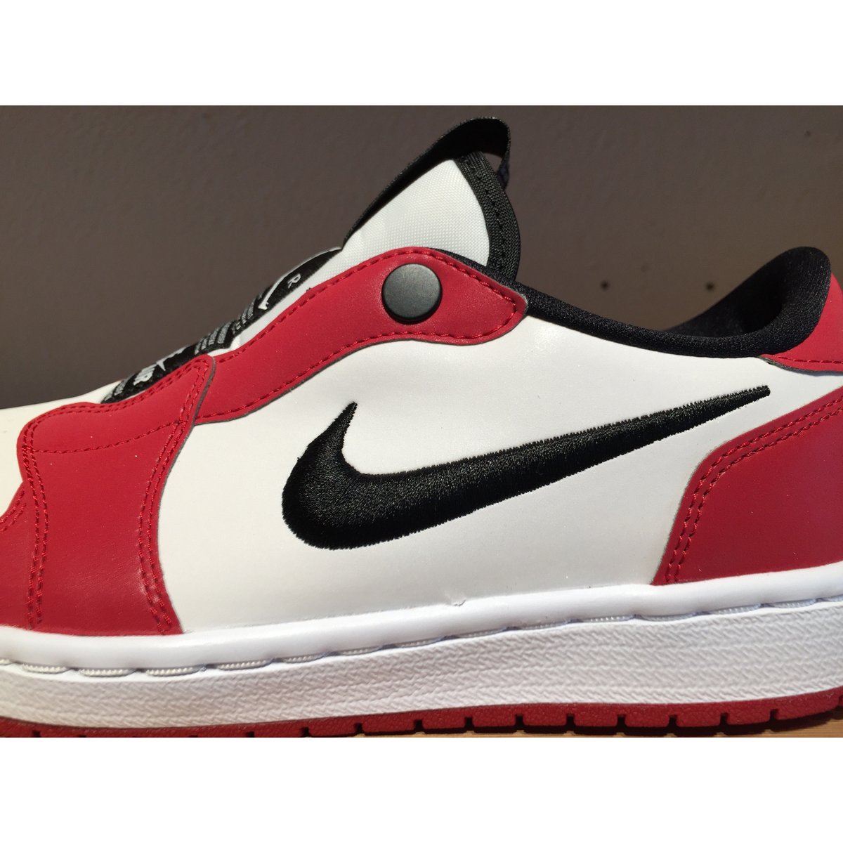 日本未発売　100枚限定　NIKE Jordan1 ナイキ　ジョーダン 1 ラグ fit=scale-down,w=1200