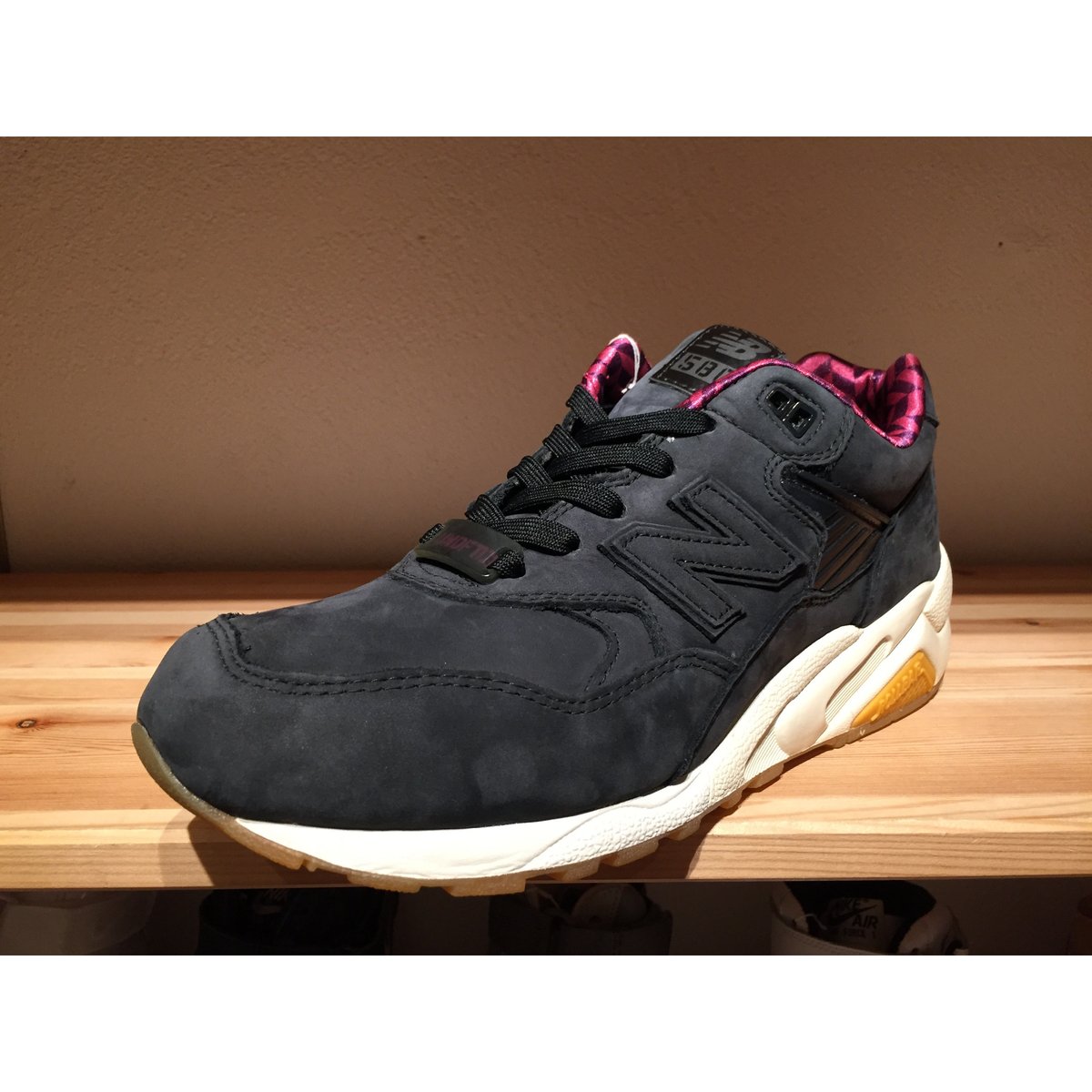 ☆STUSSY・UNDEFEATED・MAD HECTICコラボ - NEW BALANCE 