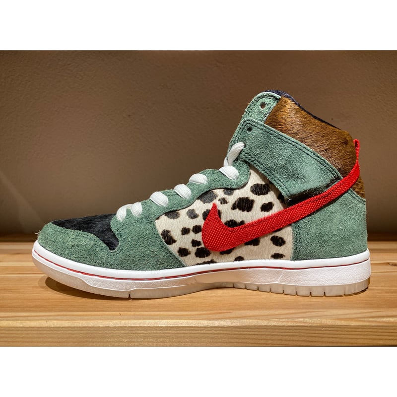 Nike SB DUNK HIGH PRO QS DOG WALKER