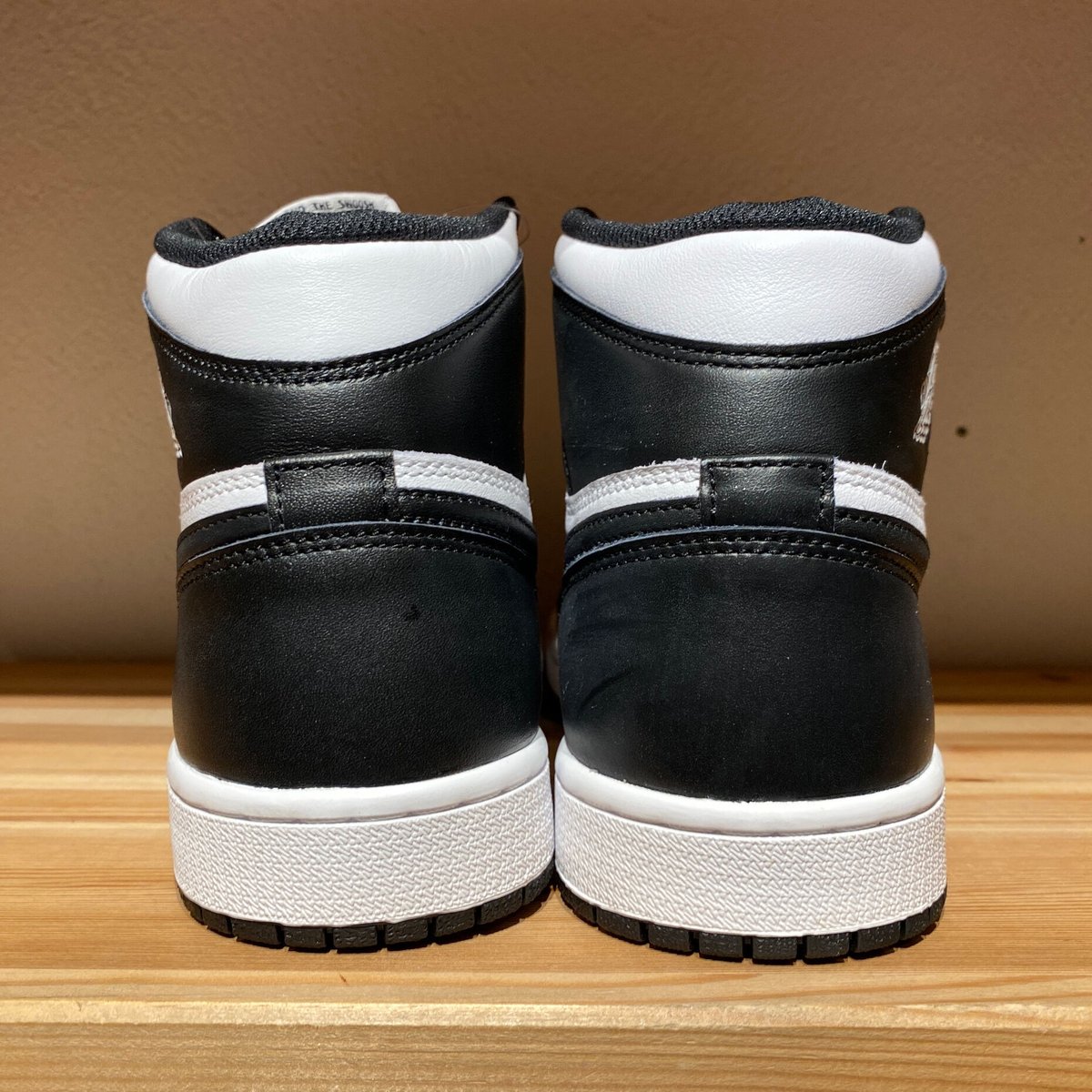 下*ー様 NikeAirJordan1RetroHighOG27.5ブラックチョ Size 8.5 Nike Air Jordan 1 Retro High OG Black Toe 887224353965| eBay