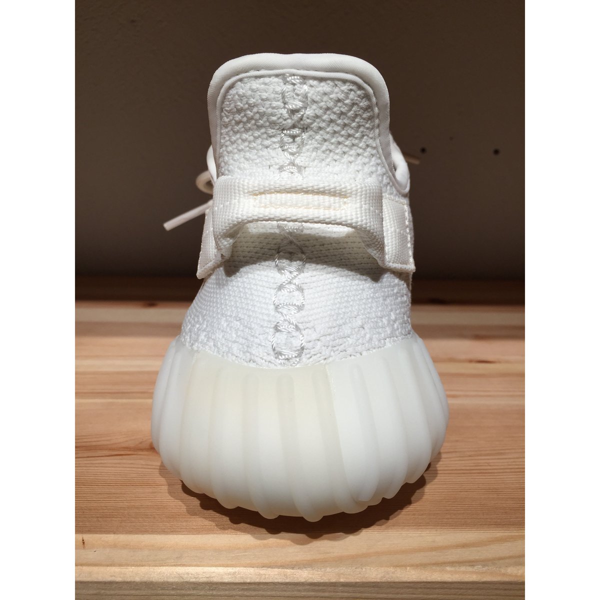 ☆Kanye Westコラボ - ADIDAS YEEZY BOOST 350 V2 | 9H