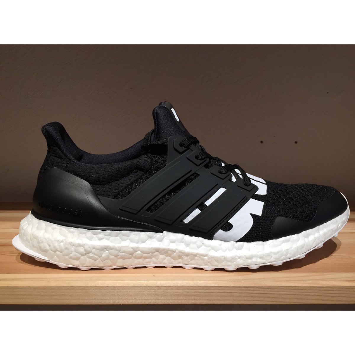 ☆UNDEFEATEDコラボ - ADIDAS ULTRABOOST UNDFTD | 9H9