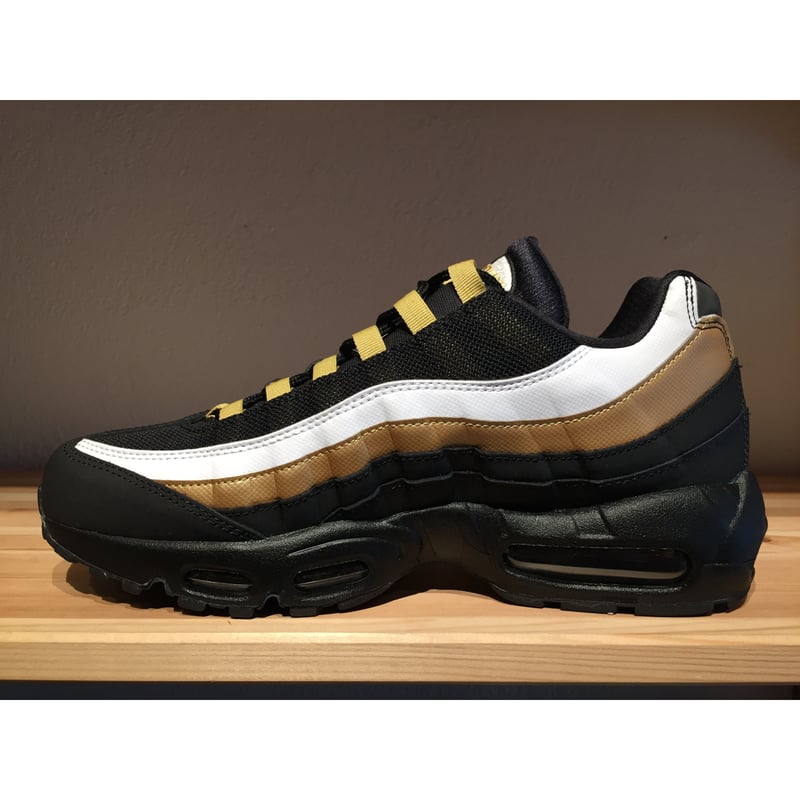 Nike air max 95 og gold hot sale