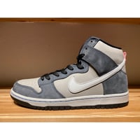 NIKE SB DUNK HIGH PRO