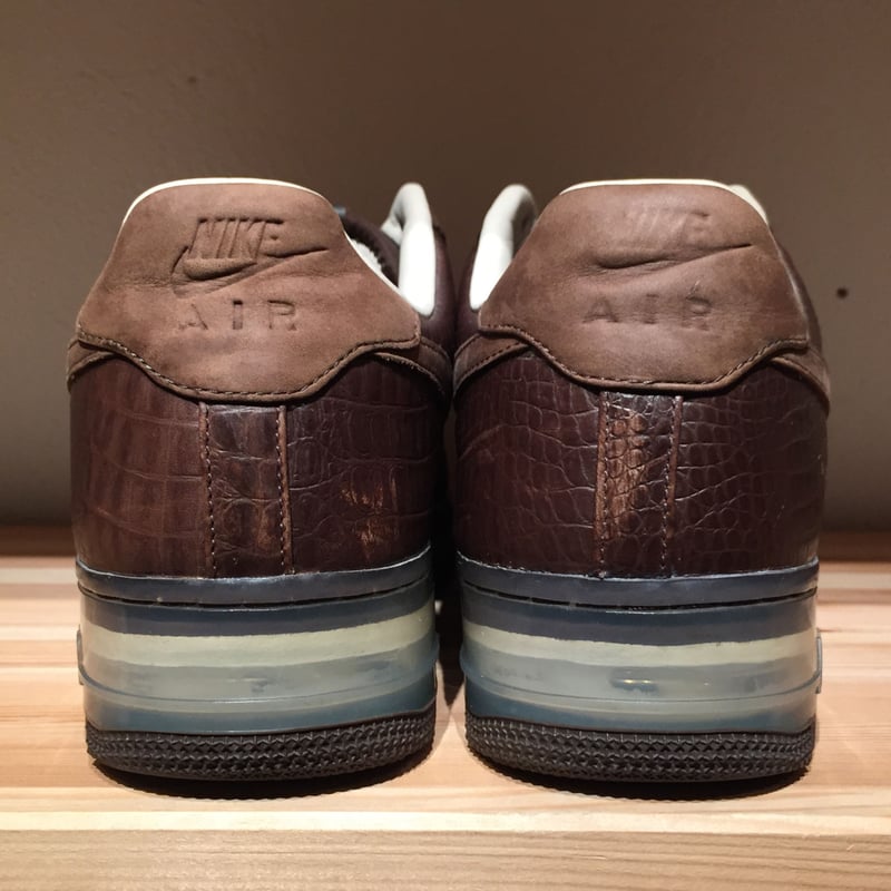 ナイキ　エアフォース1 25周年記念　サプリーム07 画像じゃ伝わらない大きさ NIKE - NIKE AIR FORCE 1 '07 エアフォース 25周年モデルの通販
