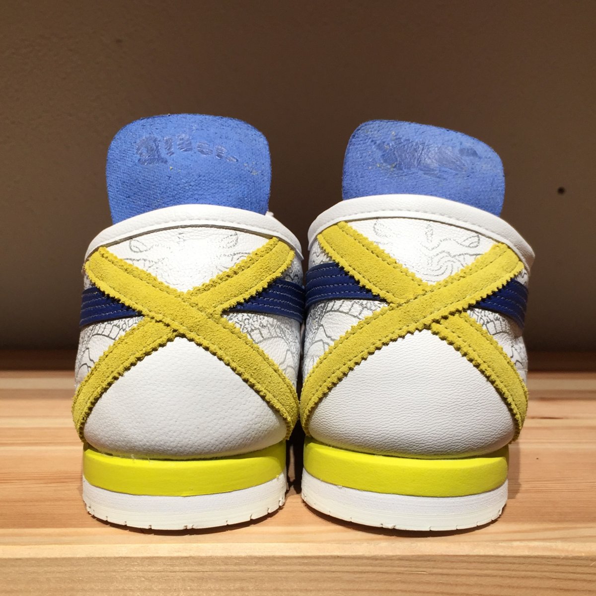 ☆世界5000足限定・STREET FIGHTERコラボ - ONITSUKA TIGER M