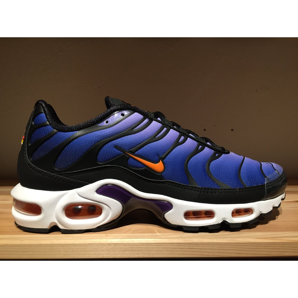 日本未発売 - NIKE AIR MAX PLUS OG | 9H9H NAHANAHA