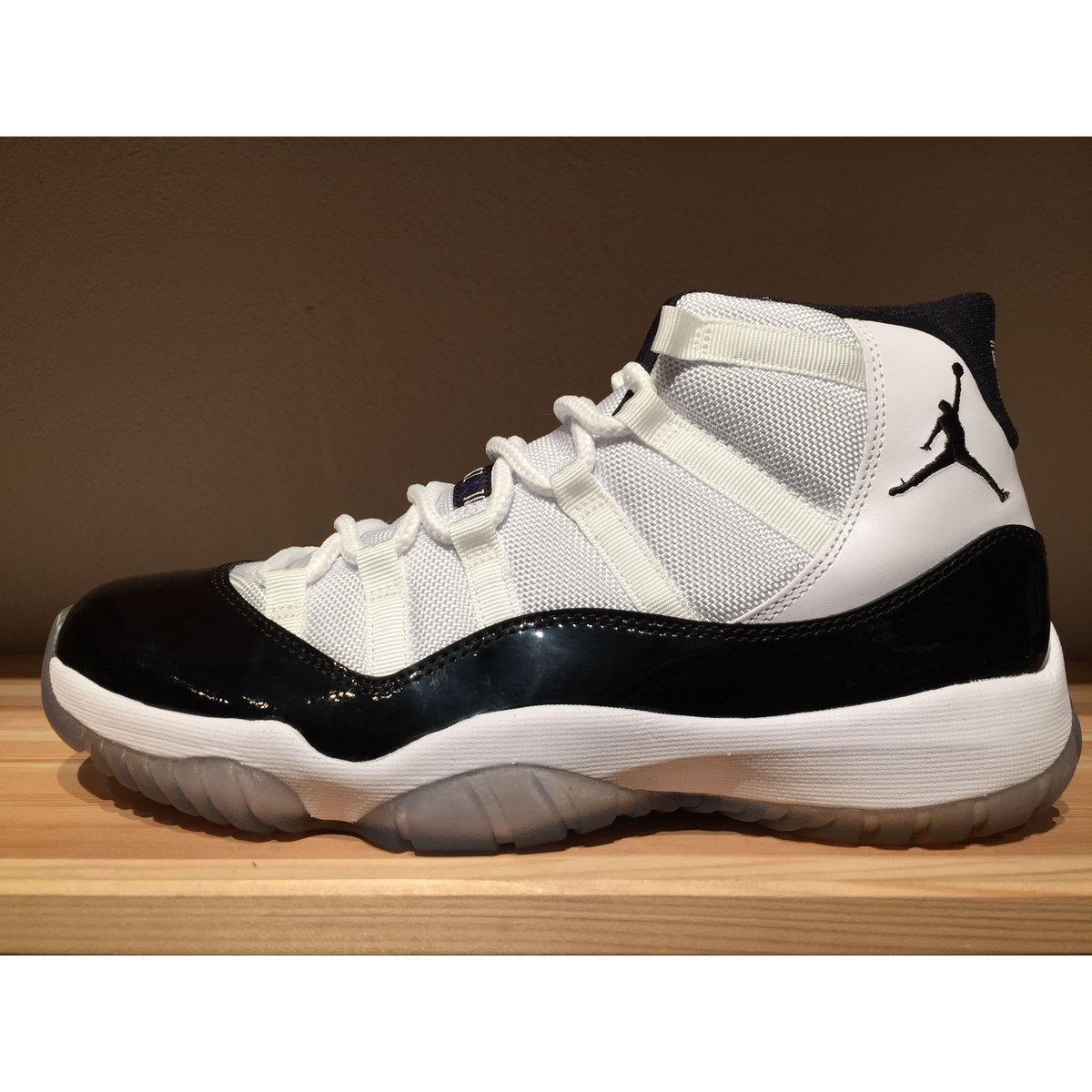 NIKE AIR JORDAN 11 CONCORD 30.0cm