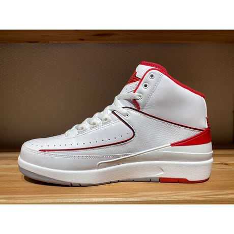 NIKE AIR JORDAN 2 RETRO