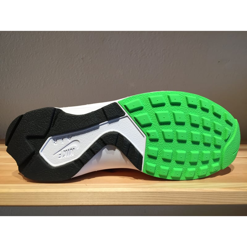 新品・未使用　NIKE AIR HUARACHE LIGHT 26.0㎝ NIKE AIR HUARACHE LIGHT | 9H9H NAHANAHA