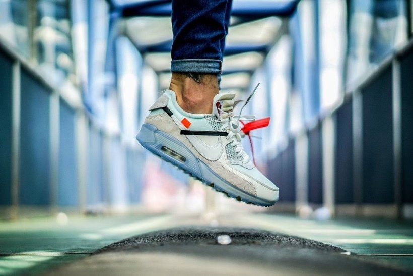 THE 10 NIKE AIR MAX 90 OFF WHITE | -The Messenger-