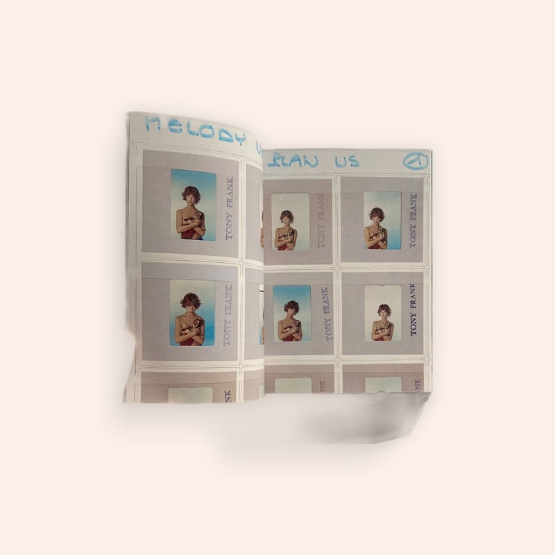 BLEU MELODY | BOOKNERD