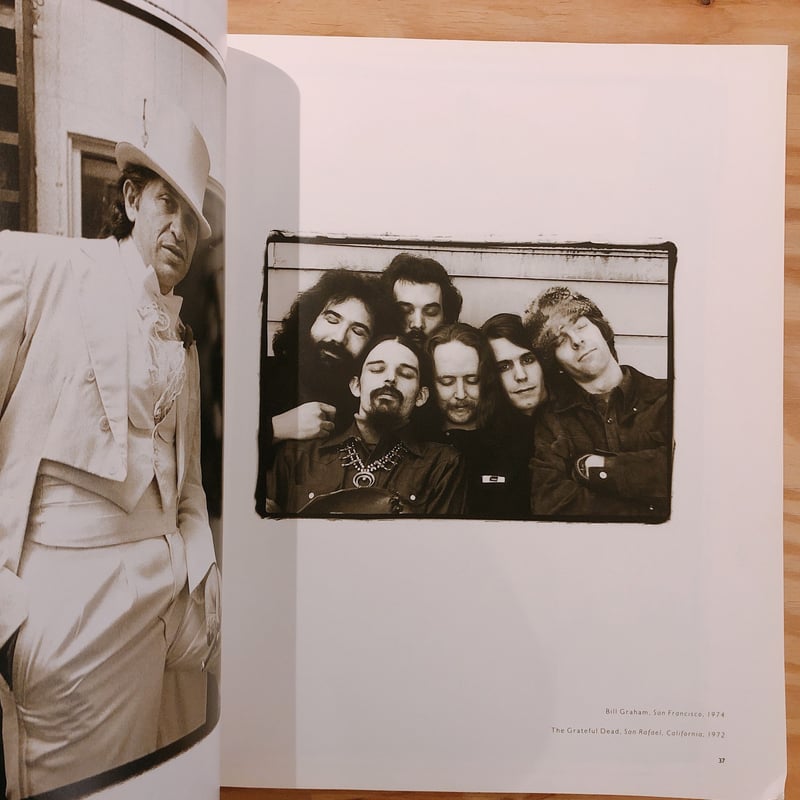 Photographs Annie Leibovitz 1970-1990 | BOOKNERD Photographs Annie Leibovitz 1970-1990 | BOOKNERD