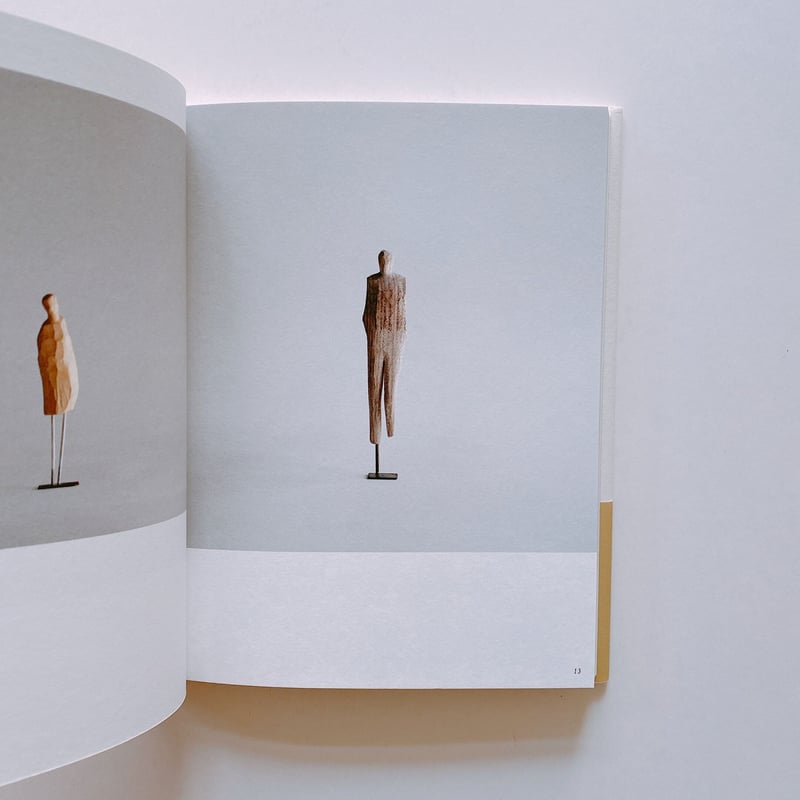 かたわらに——沢田英男彫刻作品集 | BOOKNERD