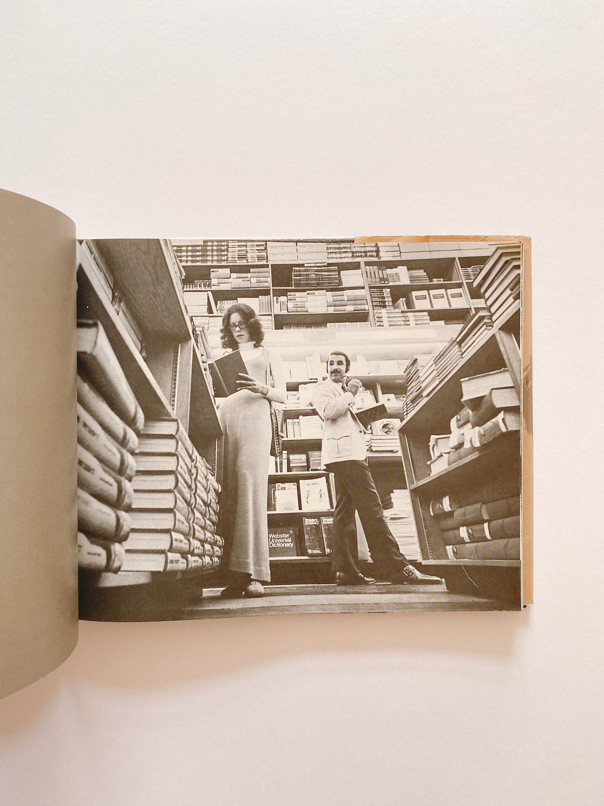 洋書 Fuct Book by Aaron Rose, Erik Brunetti Fuct Book by Aaron Rose, Erik Brunetti - メルカリ