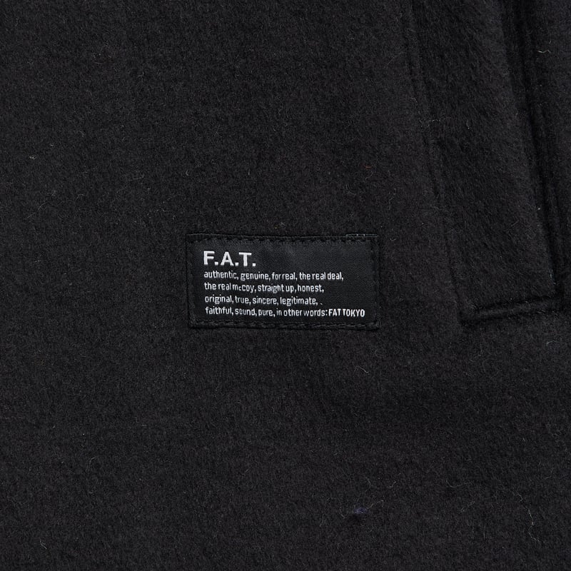 FAT. ブラック ヘンリーネックカットソー FAT｜エフエイティーのTシャツ/カットソー（ヘンリーネック