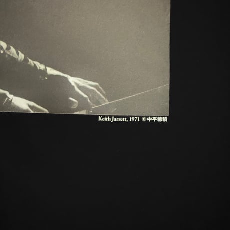 KEITH JARRETT Tee photograph by 中平穂積(Hozumi Nakadaira)-BLACK-