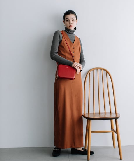 【B-24235】BEAURE シープレザー スクエアウォレットショルダー