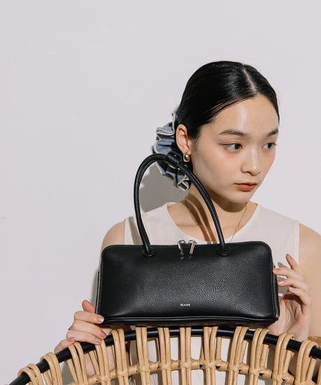 【B-25419】BEAURE 横長 ブガッティ型 2Way ショルダー Bag