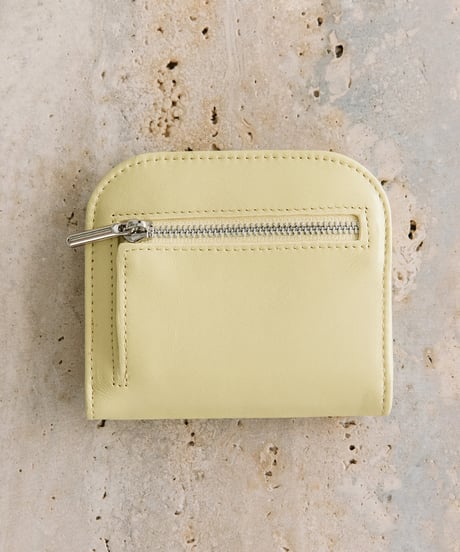 【B-25307】BEAURE Quilted Leather Bifold ウォレット