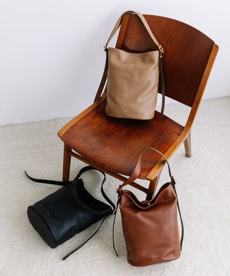 【B-25328】BEAURE Design Buckle Bucket ショルダー Bag