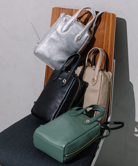 【B-25323】BEAURE Vertical ポシェット