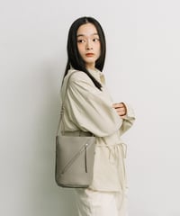 【B-26114】 BEAURE ジップアクセント ショルダー