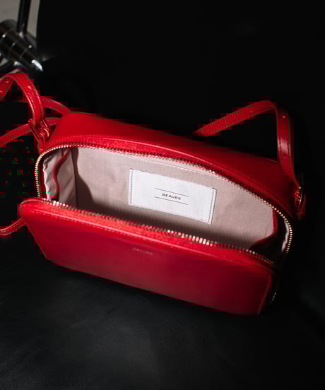 【B-24235】BEAURE シープレザー スクエアウォレットショルダー