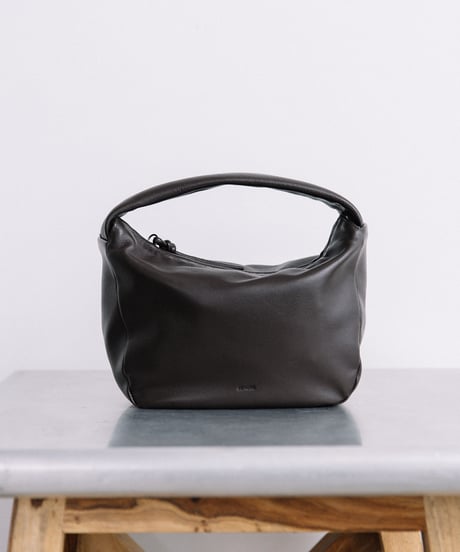 【B-26221】BEAURE ソフトレザー ワンハンド Bag