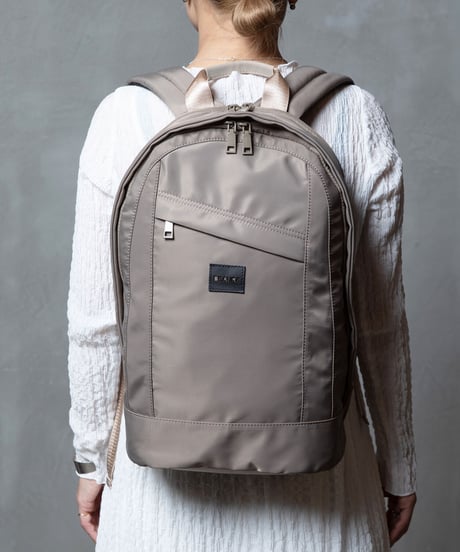 【B-23455】BEAURE  2room構造 万能ナイロンリュック