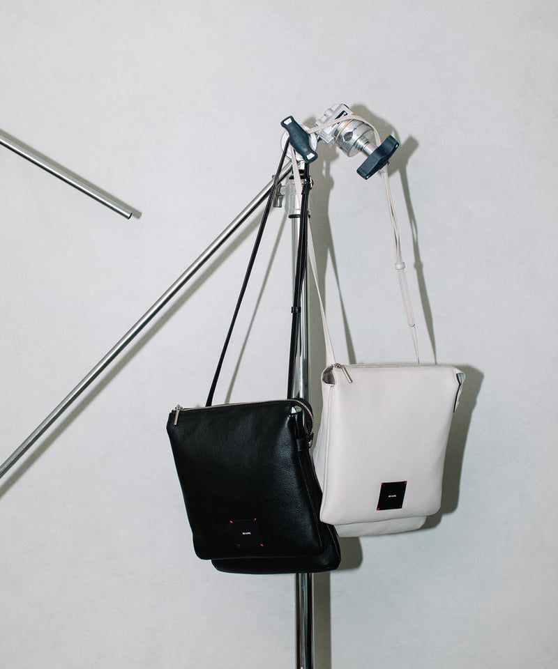 BEAUREレザーショルダーバッグ Beau're ショルダーバッグ バッグ BEAURE ヴュレ カウレザー