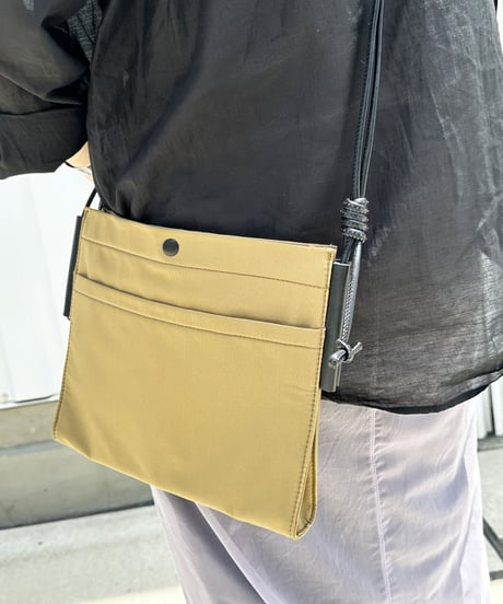 【B-23353】BEAURE  レザーコンビ ナイロンサコッシュ