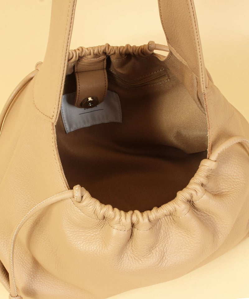 B-23104】BEAURE カウレザー ワンハンドルトート | BEAURE OFFICI...