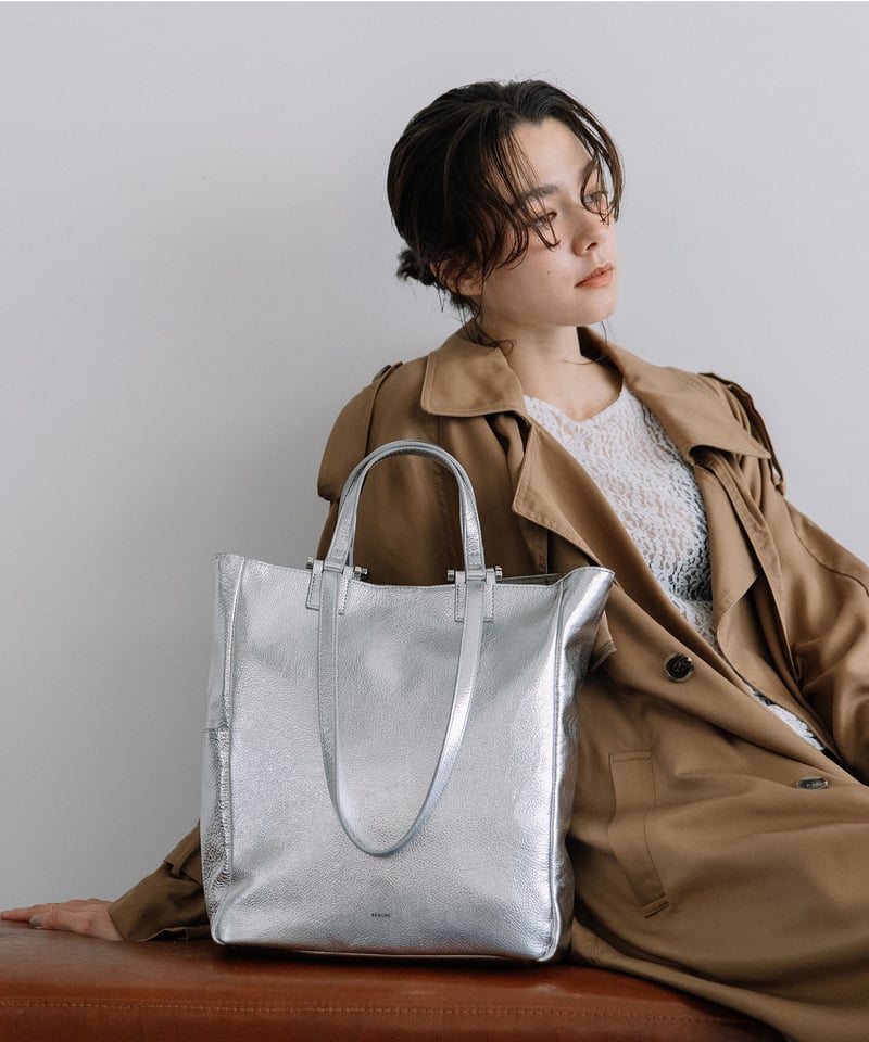 BEAURE × FREAK’S STORE カウレザートートバッグ シルバー Beau're/【新色追加】別注 カウレザー 2WAY A4トート｜Daytona