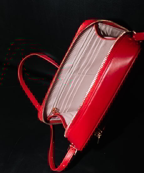 【B-24235】BEAURE シープレザー スクエアウォレットショルダー