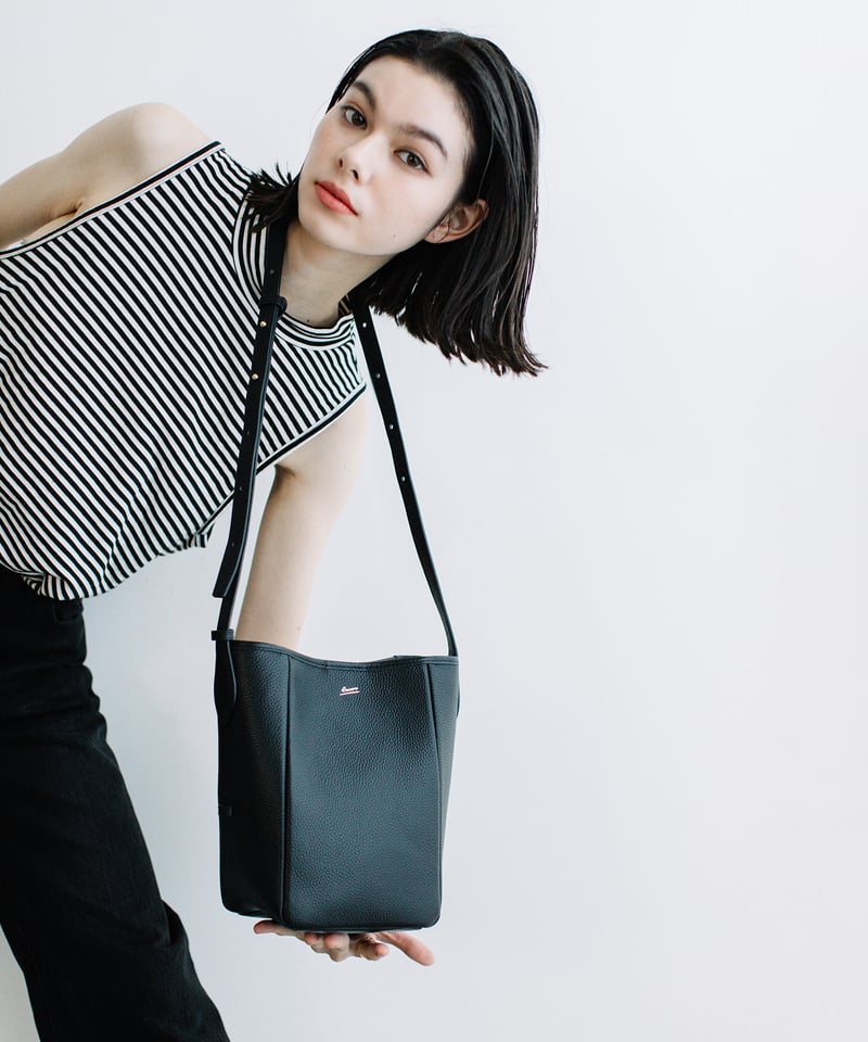 B-24023】BEAURE カウレザー バケツ型ワンショルダーバッグ | BEAURE O 