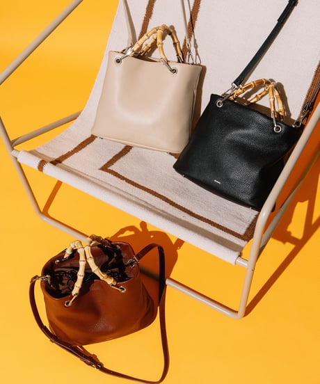 【B-25042】BEAURE カウレザー バンブー ハンドル バケット BAG
