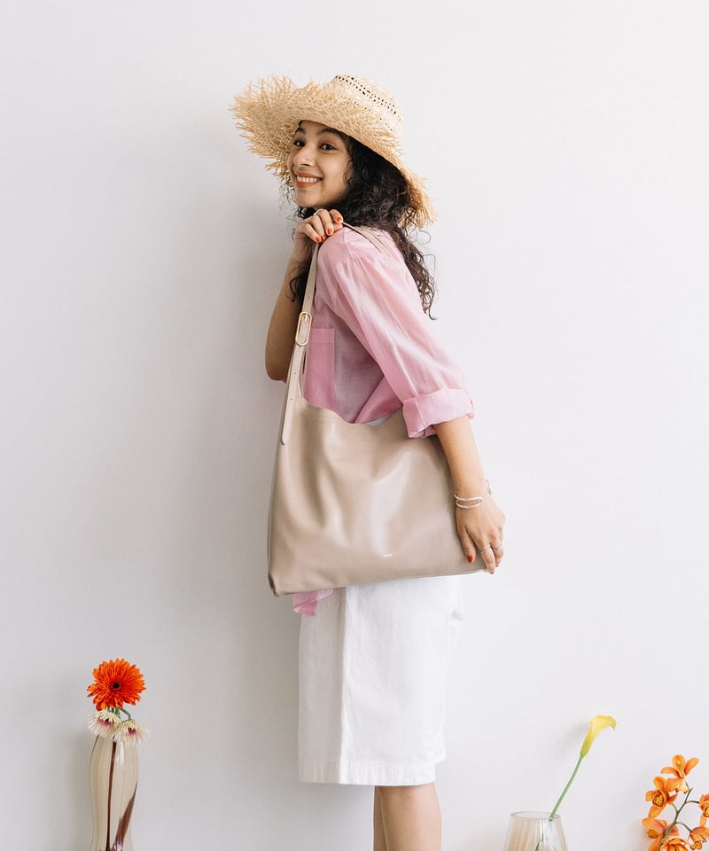 B-25037】BEAURE カウレザー BIG トライアングル トート | BEAURE