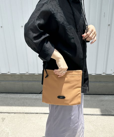 【B-23353】BEAURE  レザーコンビ ナイロンサコッシュ