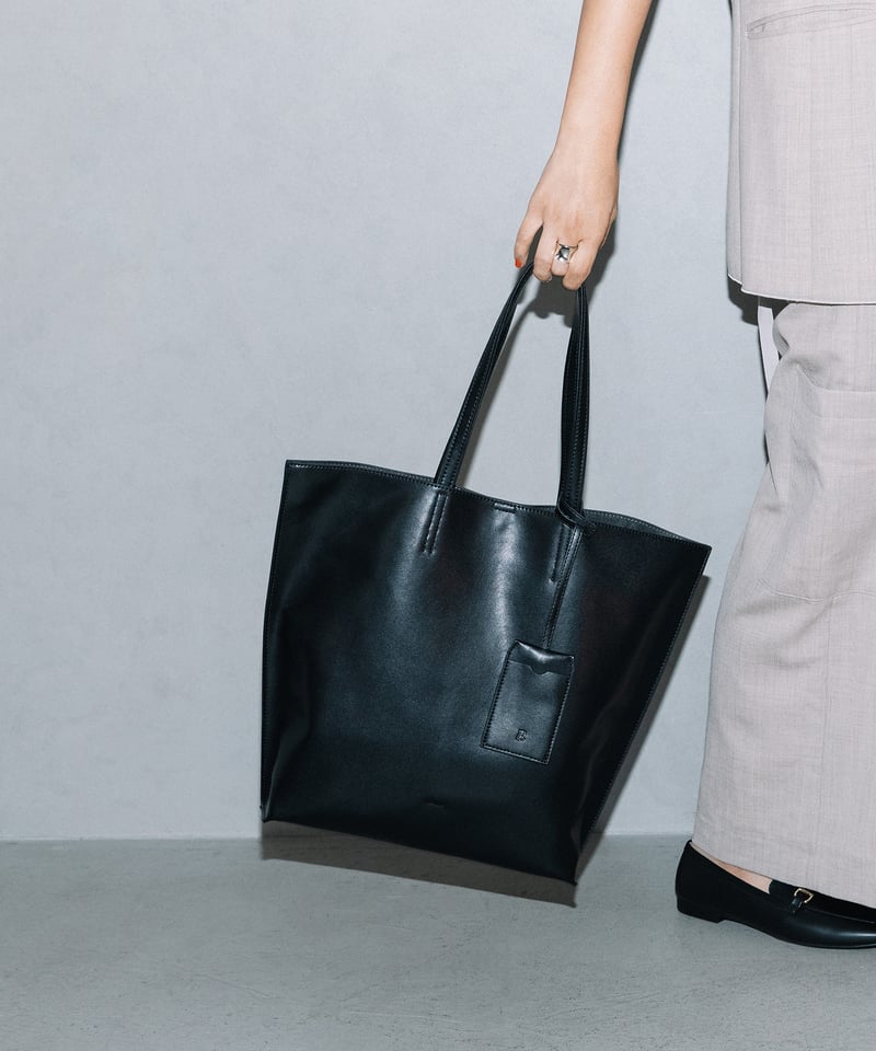 B-25027】BEAURE パスケース付き A4 トート | BEAURE OFFICIA