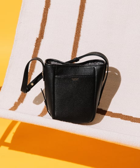 【B-25023】BEAURE カウレザー バケツ型 ワンマイル BAG
