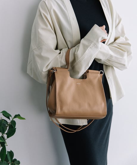 【B-26225】BEAURE レザー 2WAY ハンドショルダー Bag